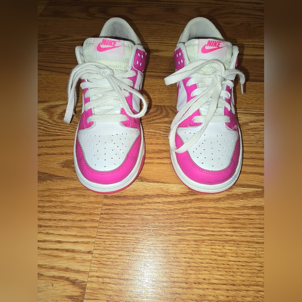Nike Dunks Kids Pink and White Sneakers